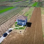 E Shtojzovalleve Villa *