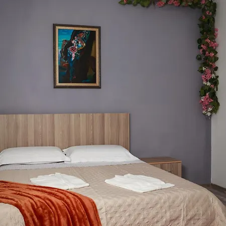 E Shtojzovalleve Villa *