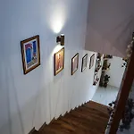 E Shtojzovalleve Villa